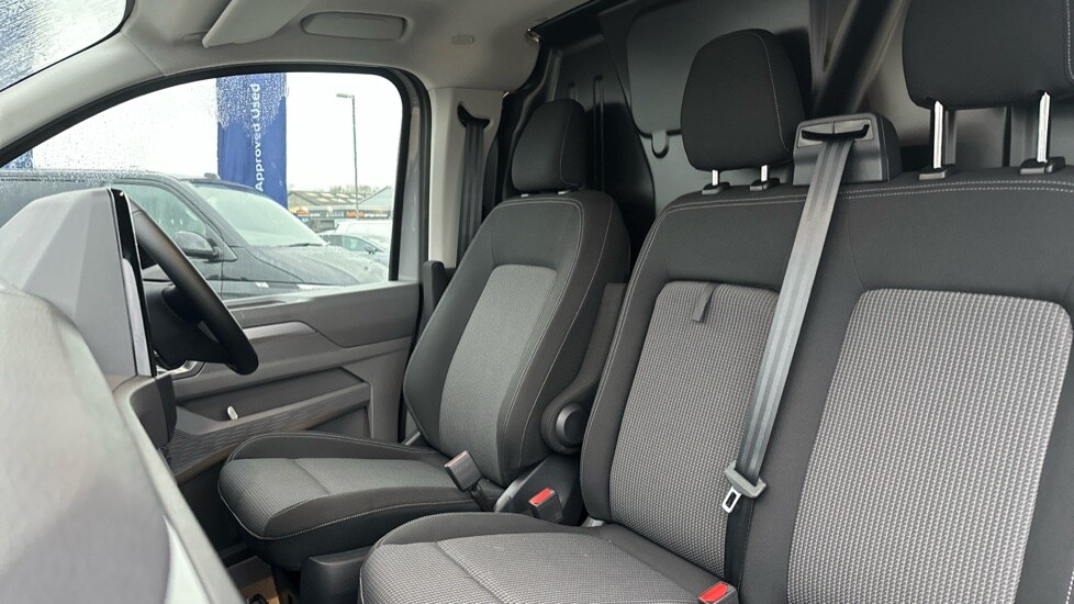 Used Volkswagen Transporter 2025 for sale - 76914879: Photo 17