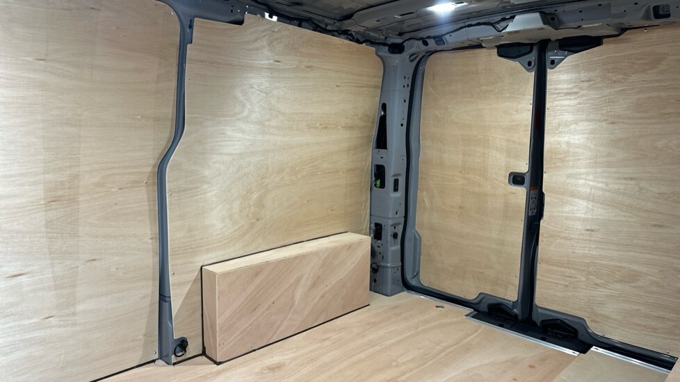 Used Volkswagen Transporter 2025 for sale - 76914879: Photo 9