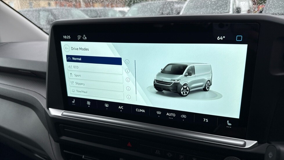 Used Volkswagen Transporter 2025 for sale - 76869511: Photo 32