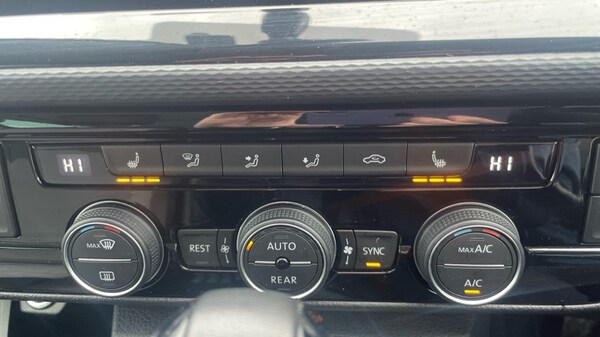 Used Volkswagen Caravelle 2022 for sale - 76297471: Photo 13