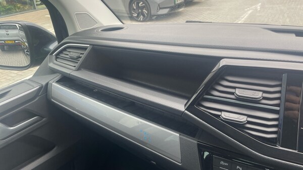 Used Volkswagen Caravelle 2022 for sale - 76297471: Photo 41