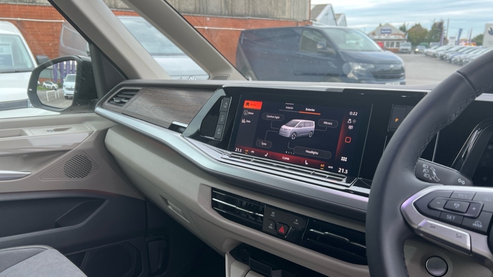 Used Volkswagen Multivan 2025 for sale - 76328161: Photo 12