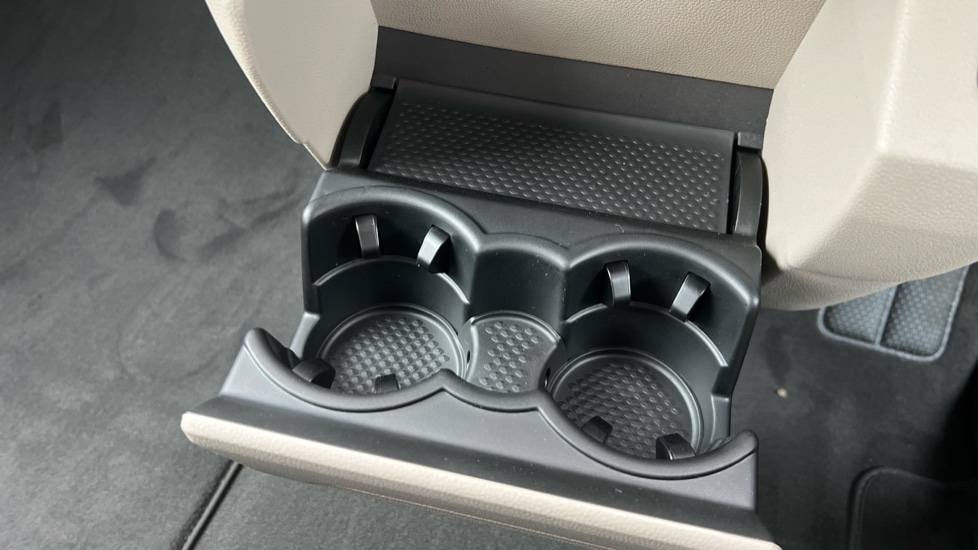 Used Volkswagen Multivan 2025 for sale - 76328161: Photo 25