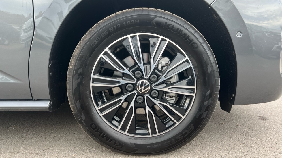 Used Volkswagen Multivan 2025 for sale - 76328161: Photo 5