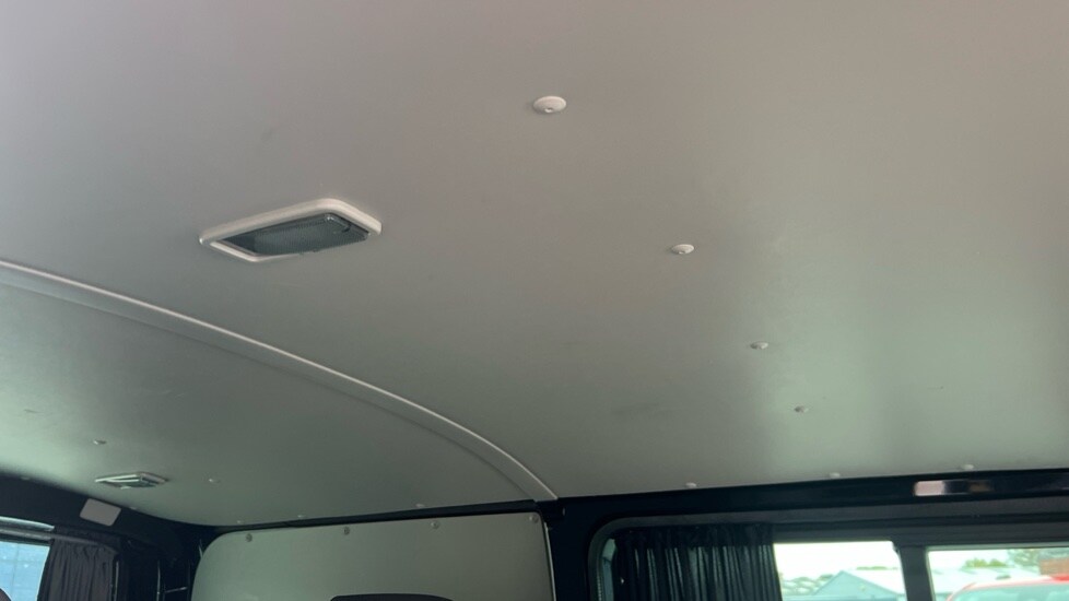 Used Volkswagen Transporter 2018 for sale - 76647830: Photo 35