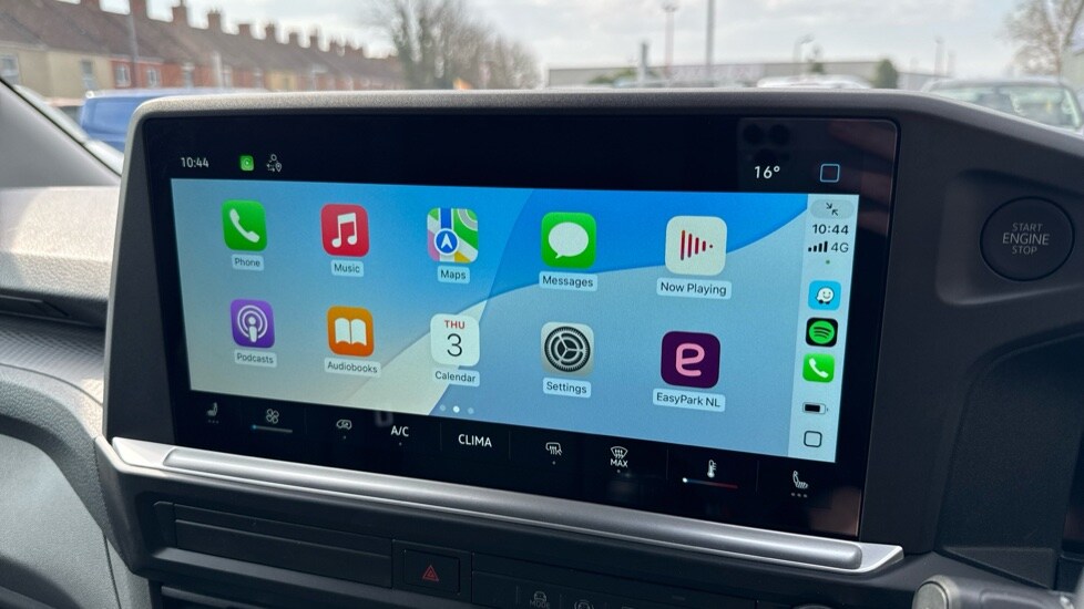 Used Volkswagen Transporter 2025 for sale - 76869291: Photo 28