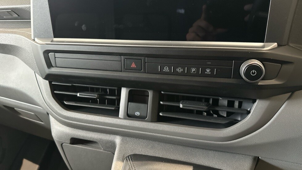 Used Volkswagen Transporter 2025 for sale - 76869291: Photo 34