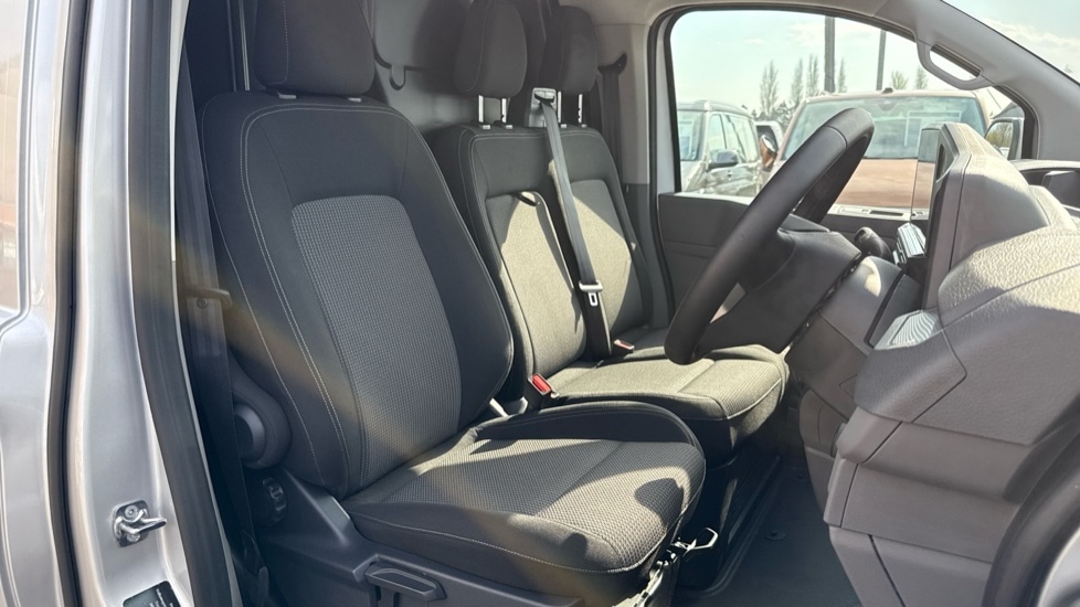 Used Volkswagen Transporter 2025 for sale - 76869291: Photo 37