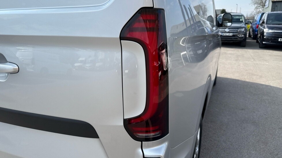 Used Volkswagen Transporter 2025 for sale - 76869291: Photo 45