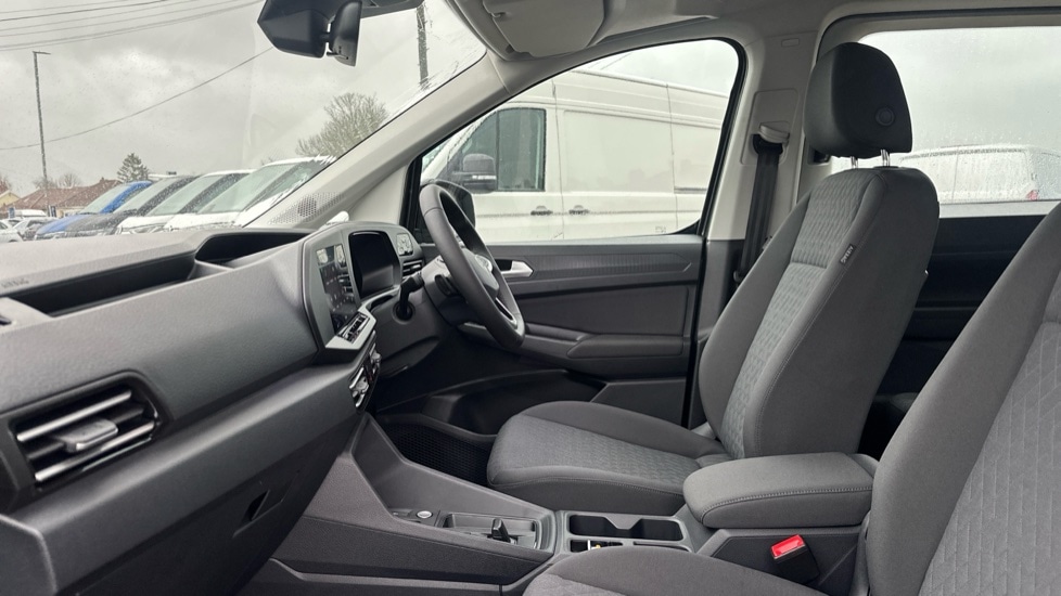 Used Volkswagen Caddy Maxi 2025 for sale - 76914877: Photo 2