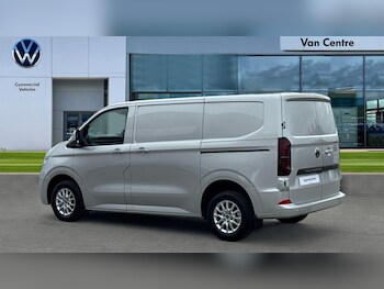 Used Volkswagen Transporter 2025 for sale - 75641039: Photo