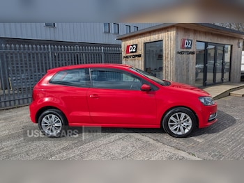 Used Volkswagen Polo 2015 for sale - 78348926: Photo