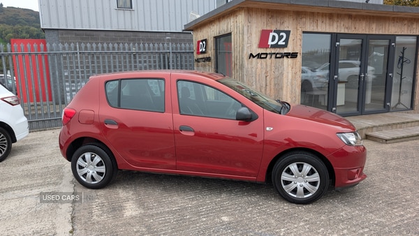 Used Dacia Sandero 2013 for sale - 76284685: Photo 2
