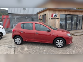 Used Dacia Sandero 2013 for sale - 76284685: Photo 2