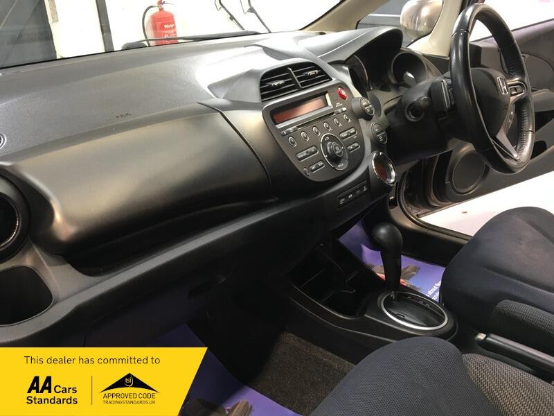 Used Honda Jazz 2011 for sale - 77386411: Photo 12