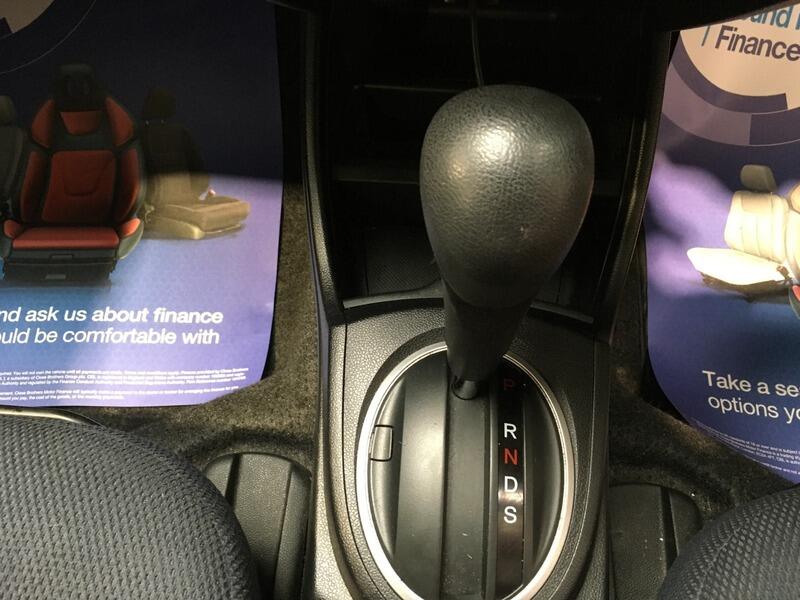 Used Honda Jazz 2011 for sale - 77386411: Photo 14