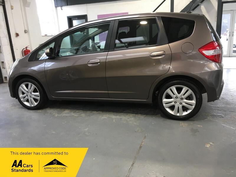 Used Honda Jazz 2011 for sale - 77386411: Photo 4