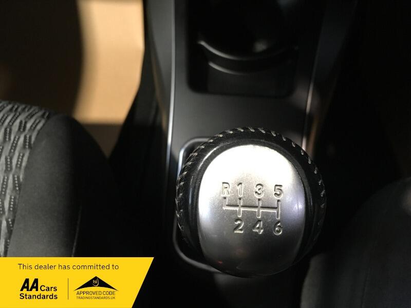 Used Toyota Yaris 2014 for sale - 76801841: Photo 16