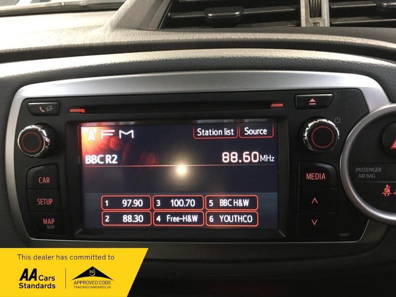 Used Toyota Yaris 2014 for sale - 76801841: Photo 18