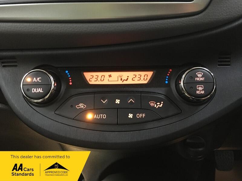 Used Toyota Yaris 2014 for sale - 76801841: Photo 20