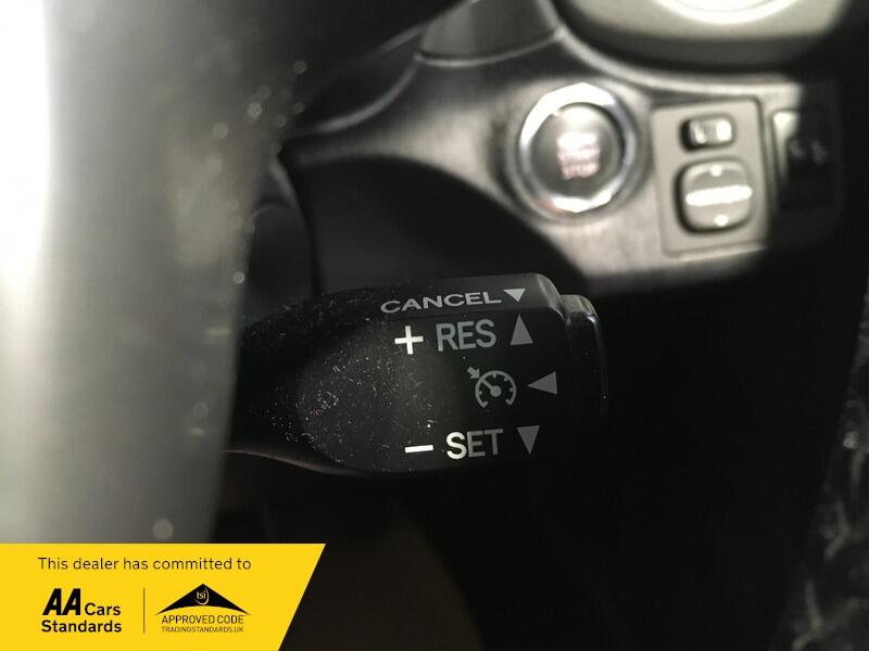 Used Toyota Yaris 2014 for sale - 76801841: Photo 22