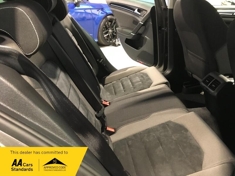 Used Volkswagen Golf 2015 for sale - 77909131: Photo 9