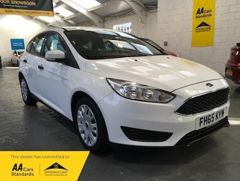 2015 (65) - 1.6 Studio 5dr