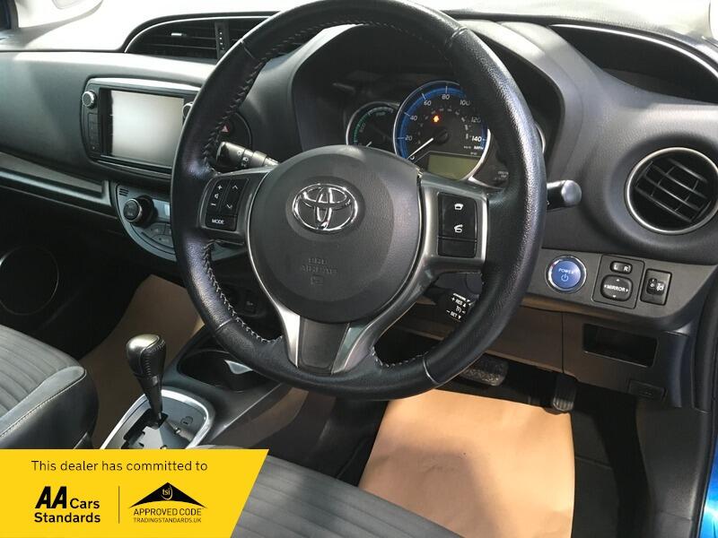 Used Toyota Yaris 2015 for sale - 77290816: Photo 11