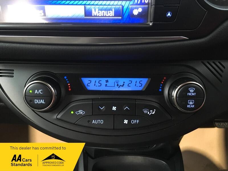 Used Toyota Yaris 2015 for sale - 77290816: Photo 19