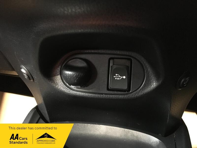 Used Toyota Yaris 2015 for sale - 77290816: Photo 20