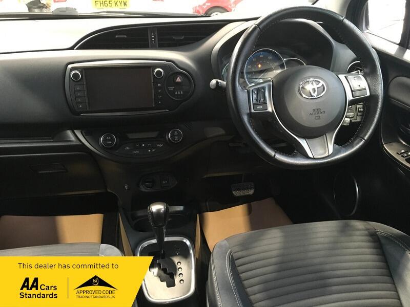 Used Toyota Yaris 2015 for sale - 77290816: Photo 9