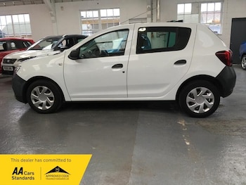Used Dacia Sandero 2017 for sale - 78859814: Photo