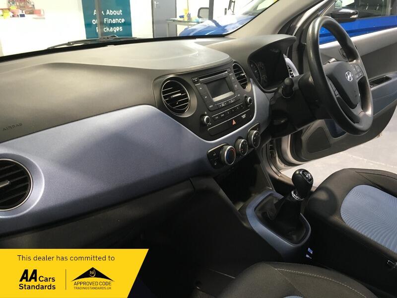 Used Hyundai i10 2014 for sale - 77646845: Photo 12