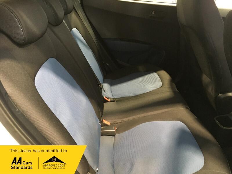 Used Hyundai i10 2014 for sale - 77646845: Photo 8