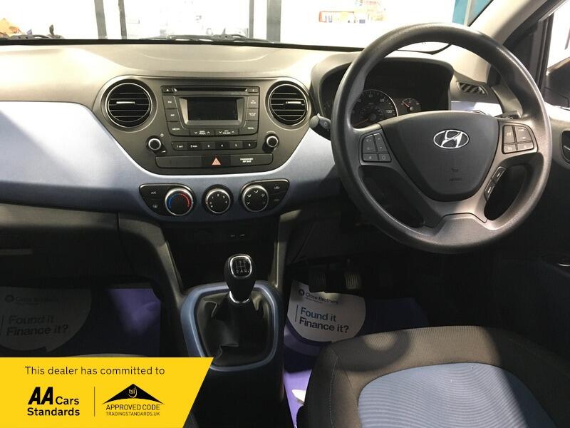 Used Hyundai i10 2014 for sale - 77646845: Photo 9