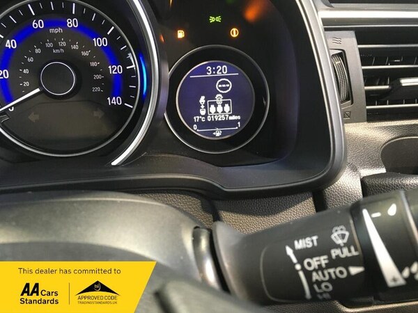 Used Honda Jazz 2016 for sale - 76214814: Photo 14
