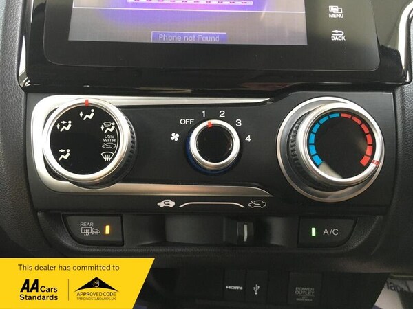Used Honda Jazz 2016 for sale - 76214814: Photo 18
