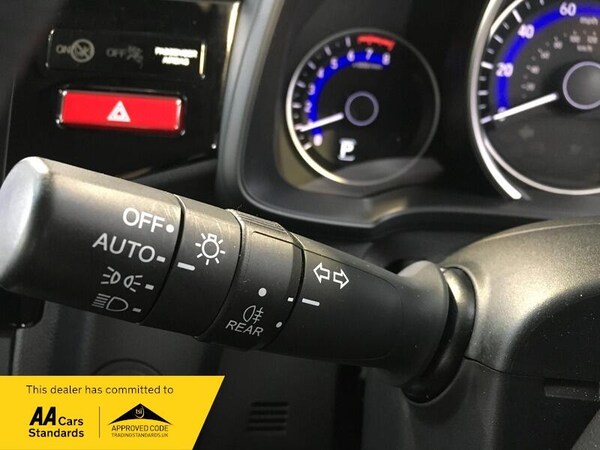 Used Honda Jazz 2016 for sale - 76214814: Photo 19