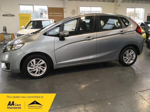 Used Honda Jazz 2016 for sale - 76214814: Photo 4