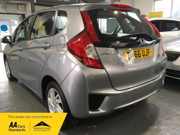 Used Honda Jazz 2016 for sale - 76214814: Photo 5