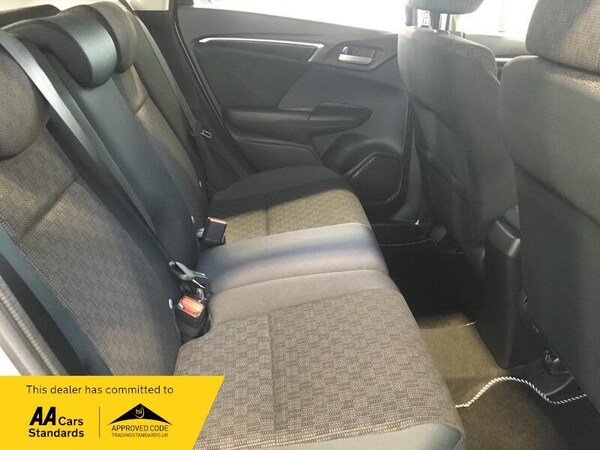 Used Honda Jazz 2016 for sale - 76214814: Photo 8