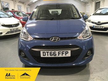Used Hyundai i10 2017 for sale - 77215785: Photo