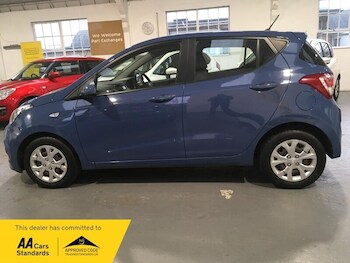 Used Hyundai i10 2017 for sale - 77215785: Photo