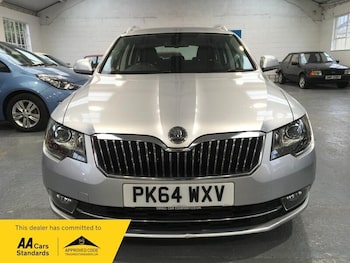 Used Skoda Superb 2014 for sale - 76215638: Photo