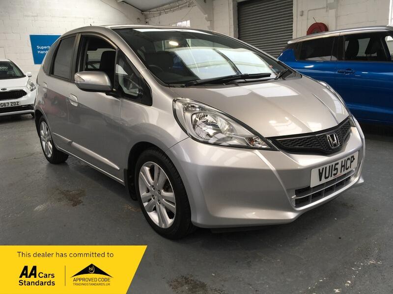 Used Honda Jazz 2015 for sale - 76000555: Photo 1
