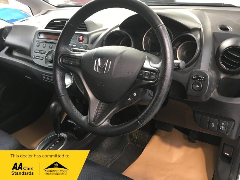 Used Honda Jazz 2015 for sale - 76000555: Photo 11