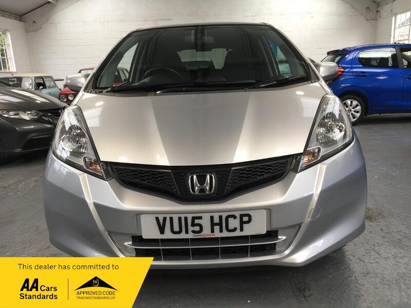 Used Honda Jazz 2015 for sale - 76000555: Photo 2