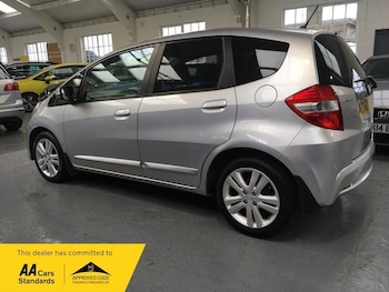 Used Honda Jazz 2015 for sale - 76000555: Photo