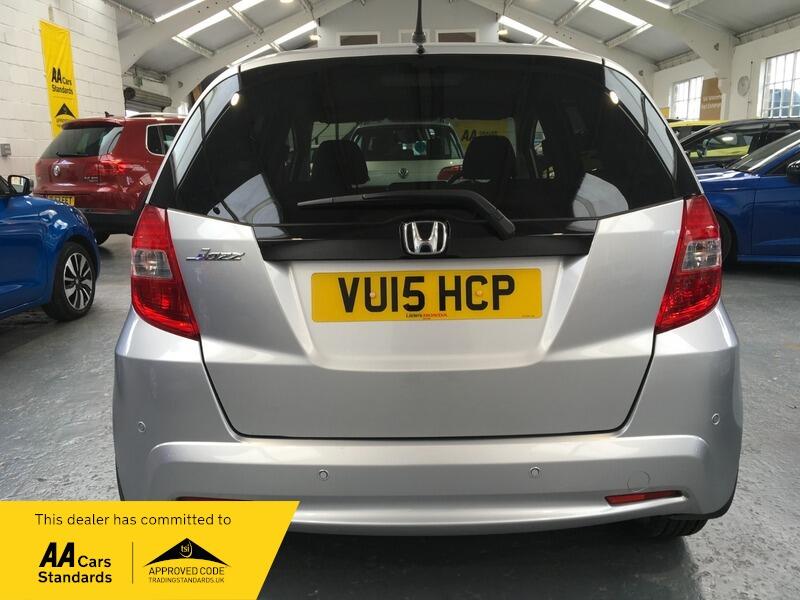 Used Honda Jazz 2015 for sale - 76000555: Photo 4