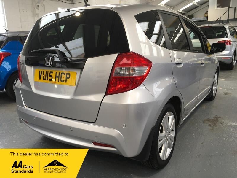 Used Honda Jazz 2015 for sale - 76000555: Photo 5